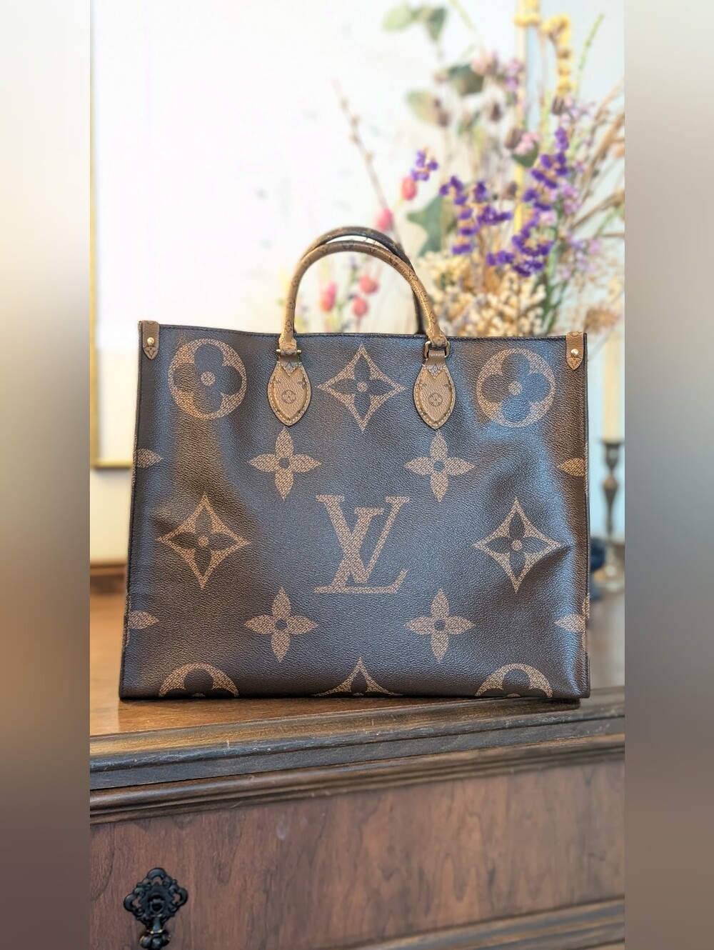 Louis Vuitton On The Go canvas MM